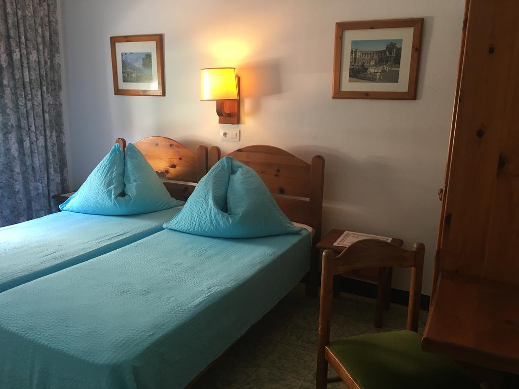 Pension Casa Austria Калелья Екстер'єр фото